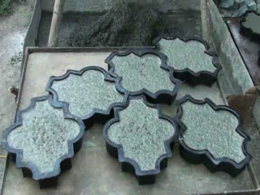 Форми для бруківки з готовою сумішшю