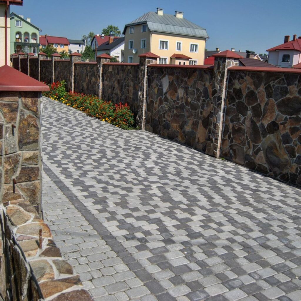 Бруківка Старе місто на подвір'ї
