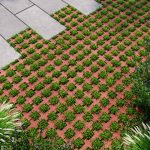 Тротуарна плитка-решітка міні червона