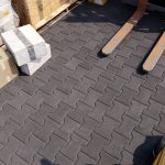 Бруківка Гантель чорна