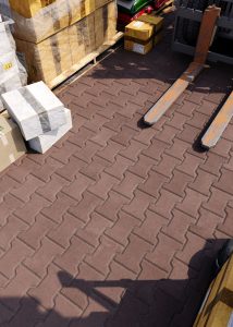 Бруківка Гантель коричнева