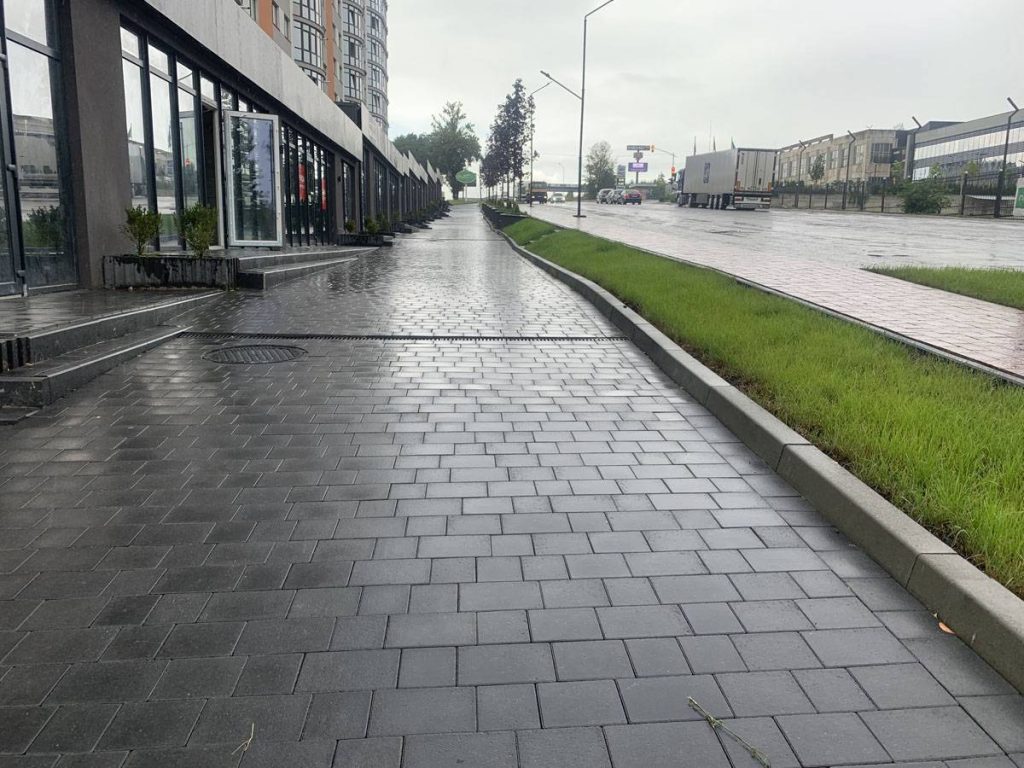 Бруківка Новатор фото ЖК