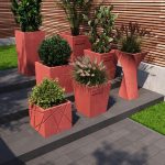 Кашпо для квітів червоне