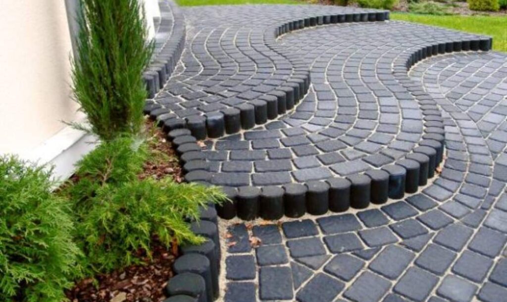 Бордюр для клумби, палісад круглий фото