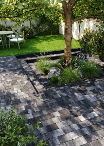 Бруківка Римський камінь антрацит фотогалерея