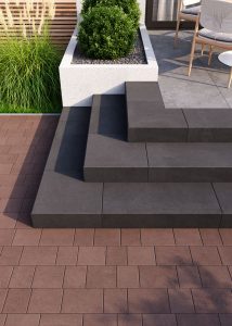 Сходинки бетонні чорні