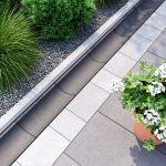 Жолоб водостічний чорний