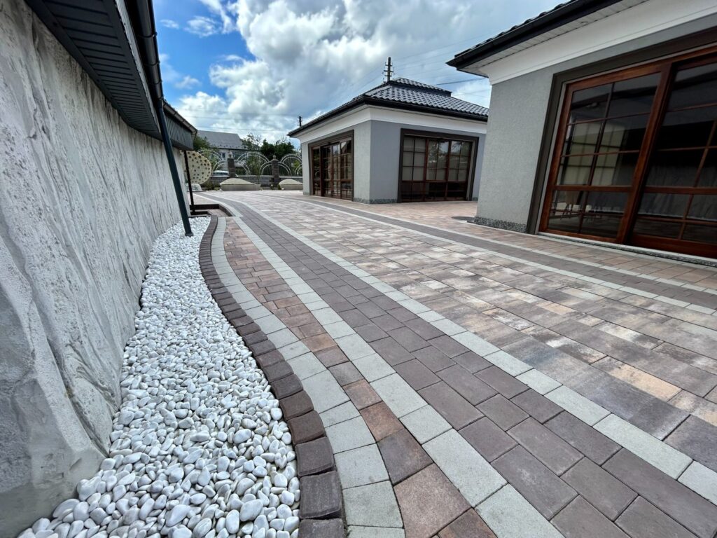 бруківка новатор